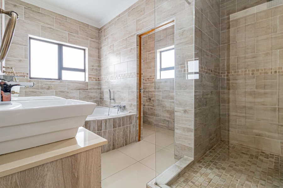 4 Bedroom Property for Sale in Roodepark Eco Estate Gauteng