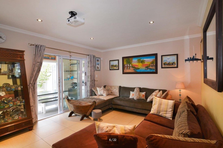To Let 4 Bedroom Property for Rent in Bryanston Gauteng
