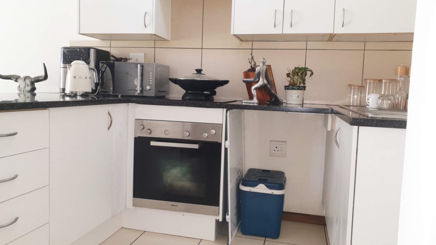 1 Bedroom Property for Sale in Jackal Creek Golf Estate Gauteng