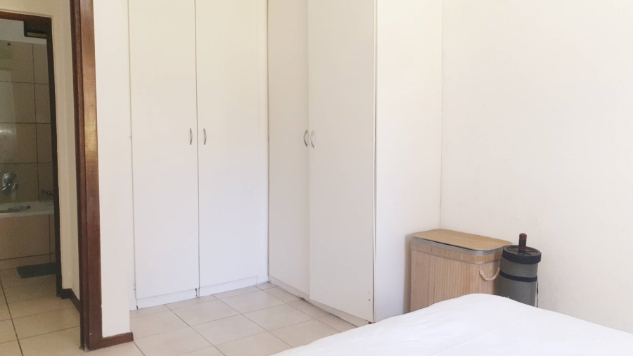 1 Bedroom Property for Sale in Jackal Creek Golf Estate Gauteng