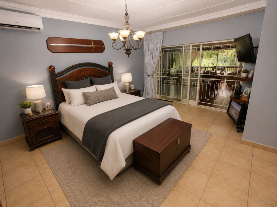 5 Bedroom Property for Sale in Meyerspark Gauteng