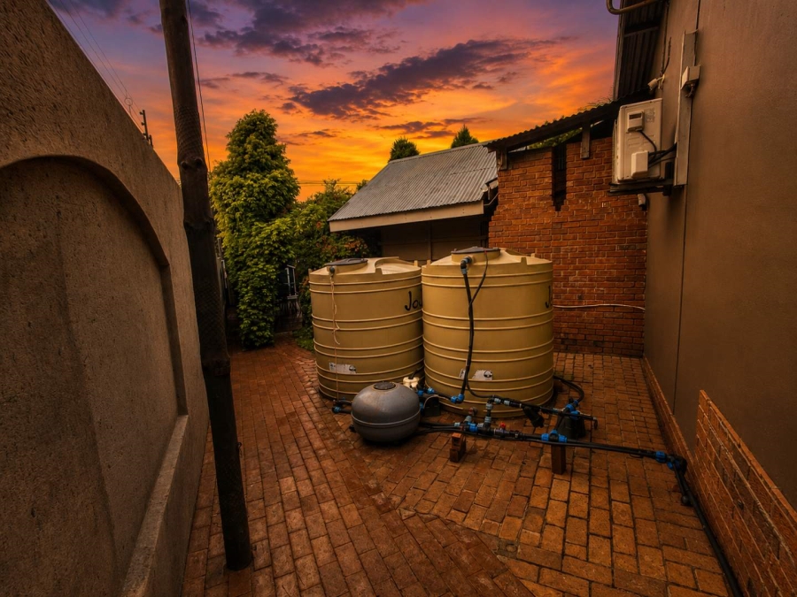 5 Bedroom Property for Sale in Meyerspark Gauteng