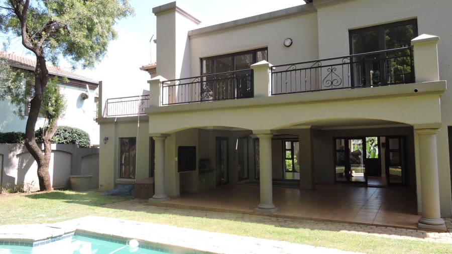 To Let 4 Bedroom Property for Rent in Silver Lakes Golf Estate Gauteng