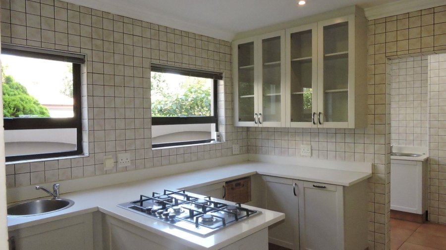 To Let 4 Bedroom Property for Rent in Silver Lakes Golf Estate Gauteng