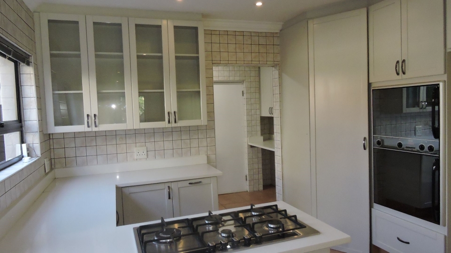 To Let 4 Bedroom Property for Rent in Silver Lakes Golf Estate Gauteng