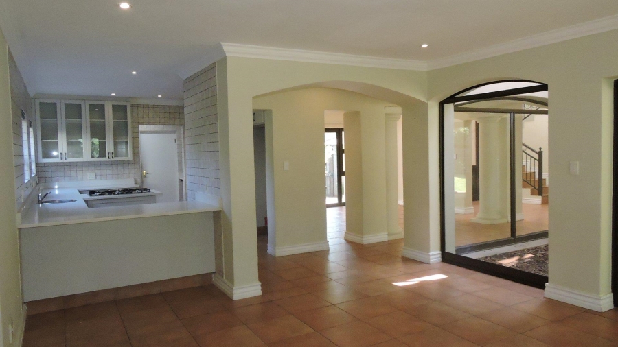 To Let 4 Bedroom Property for Rent in Silver Lakes Golf Estate Gauteng
