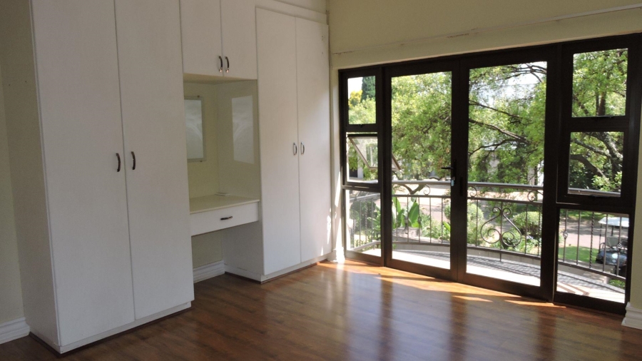 To Let 4 Bedroom Property for Rent in Silver Lakes Golf Estate Gauteng