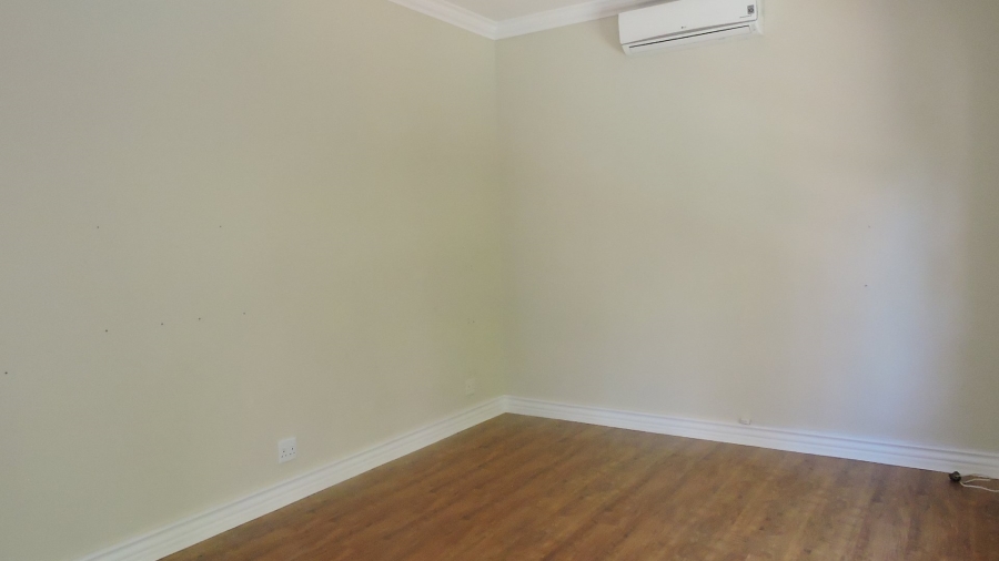 To Let 4 Bedroom Property for Rent in Silver Lakes Golf Estate Gauteng