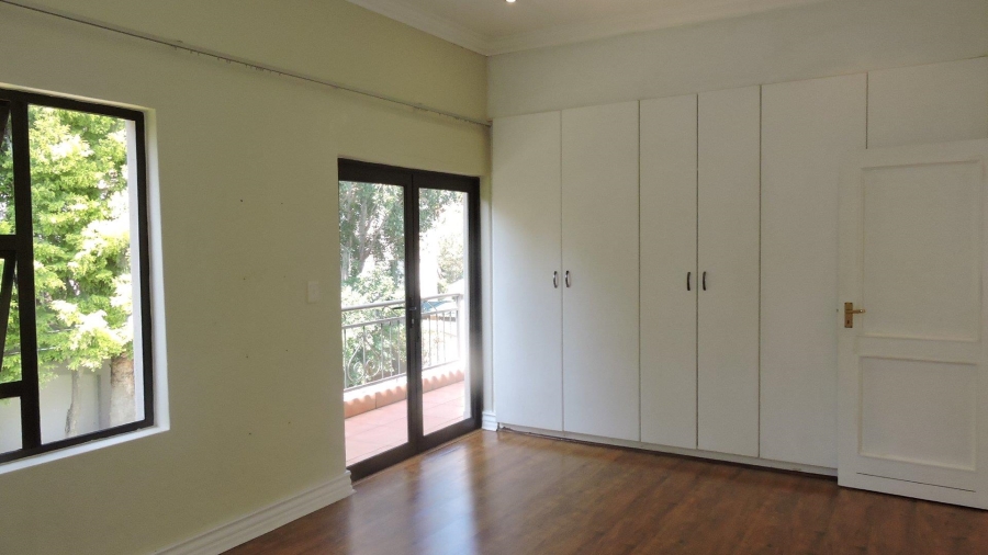 To Let 4 Bedroom Property for Rent in Silver Lakes Golf Estate Gauteng