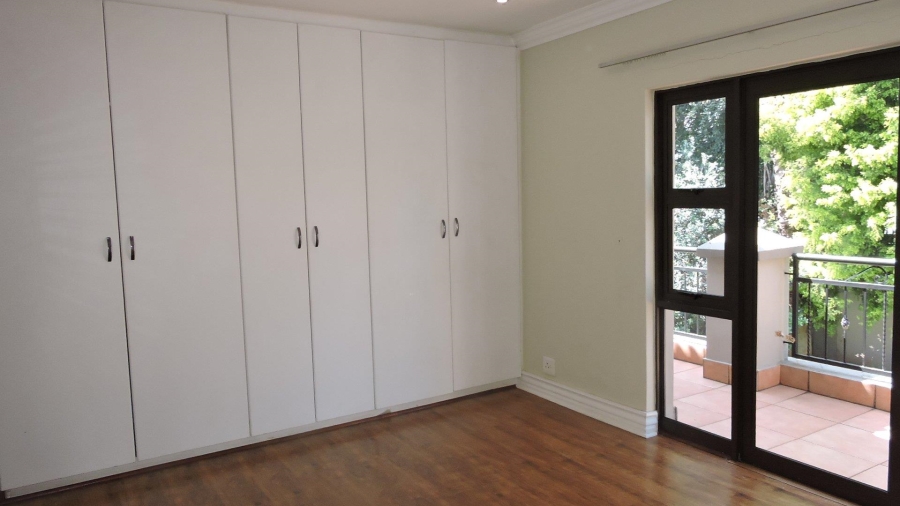 To Let 4 Bedroom Property for Rent in Silver Lakes Golf Estate Gauteng