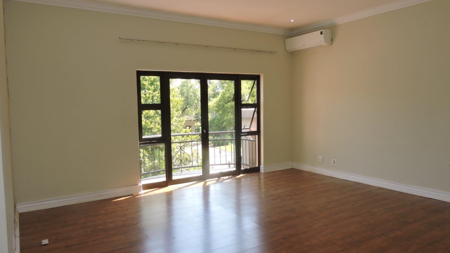 To Let 4 Bedroom Property for Rent in Silver Lakes Golf Estate Gauteng
