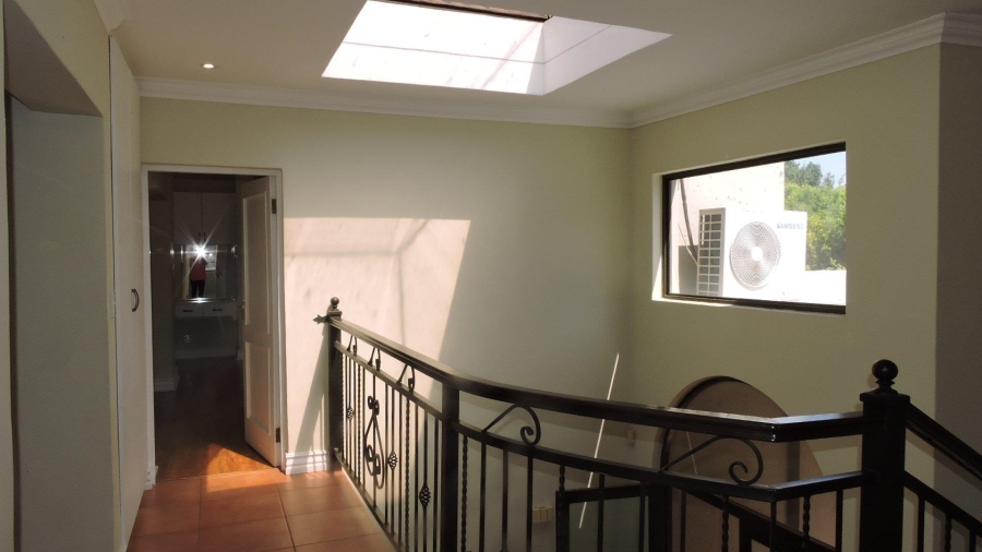 To Let 4 Bedroom Property for Rent in Silver Lakes Golf Estate Gauteng