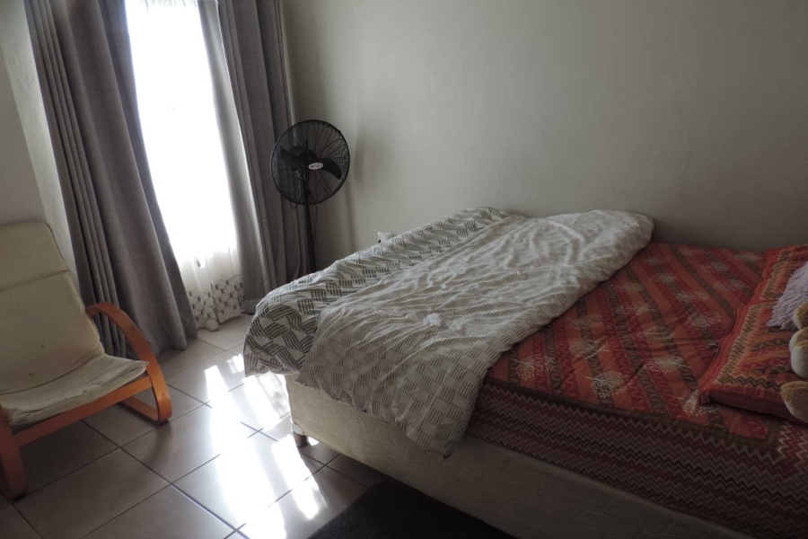 1 Bedroom Property for Sale in Albertsdal Gauteng