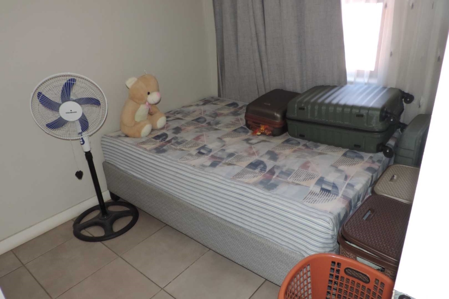 1 Bedroom Property for Sale in Albertsdal Gauteng