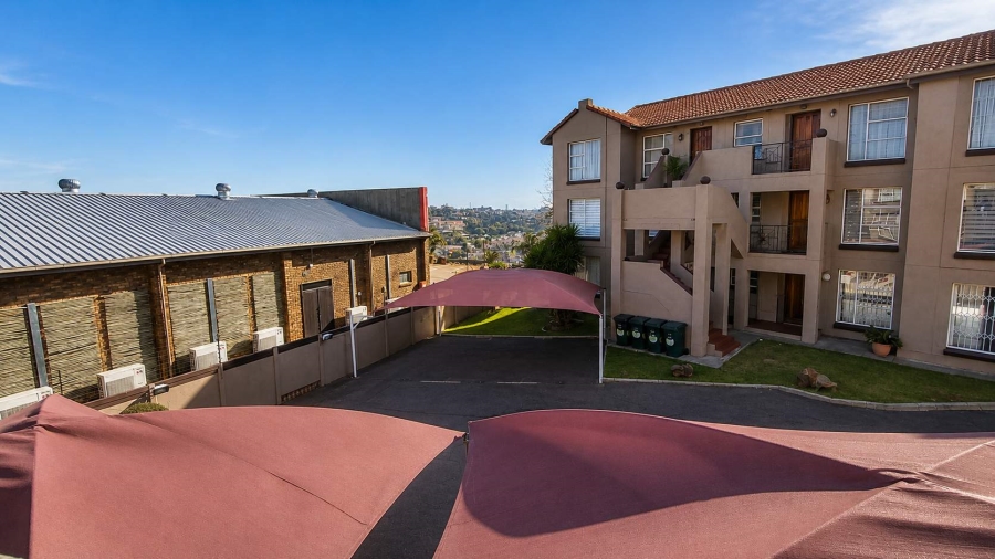 2 Bedroom Property for Sale in Bassonia Gauteng