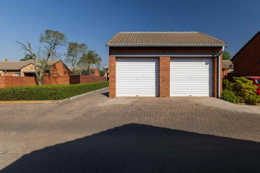 3 Bedroom Property for Sale in Equestria Gauteng