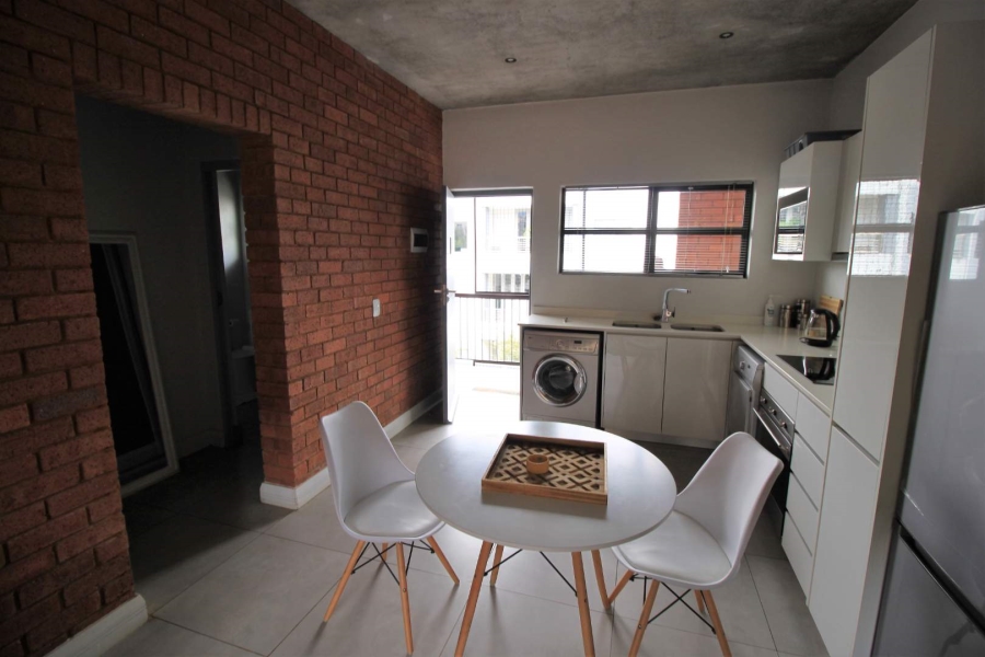 To Let 1 Bedroom Property for Rent in Melrose North Gauteng
