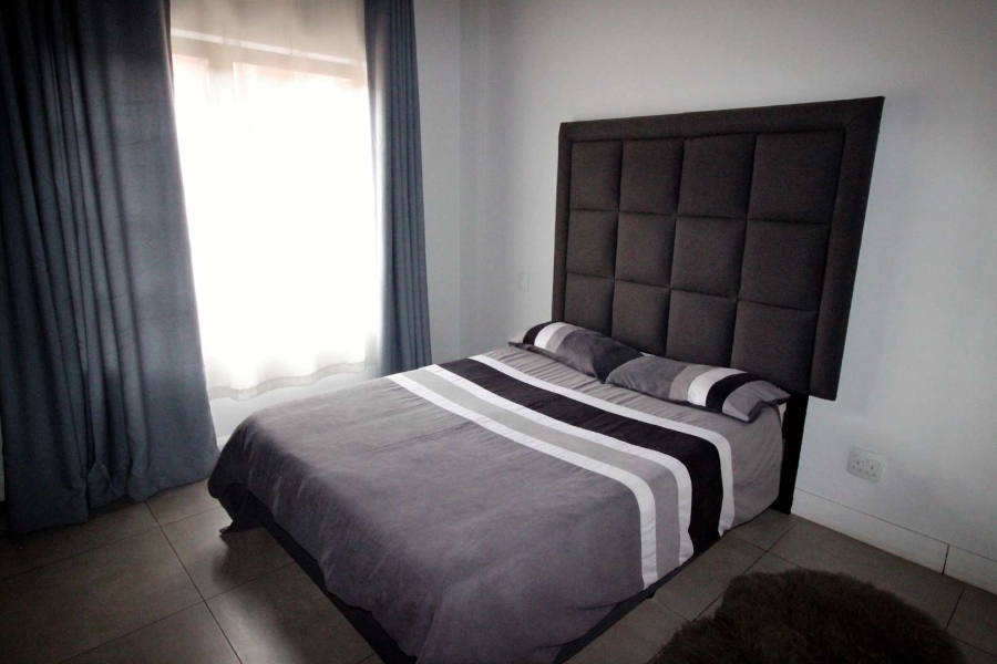 To Let 1 Bedroom Property for Rent in Melrose North Gauteng