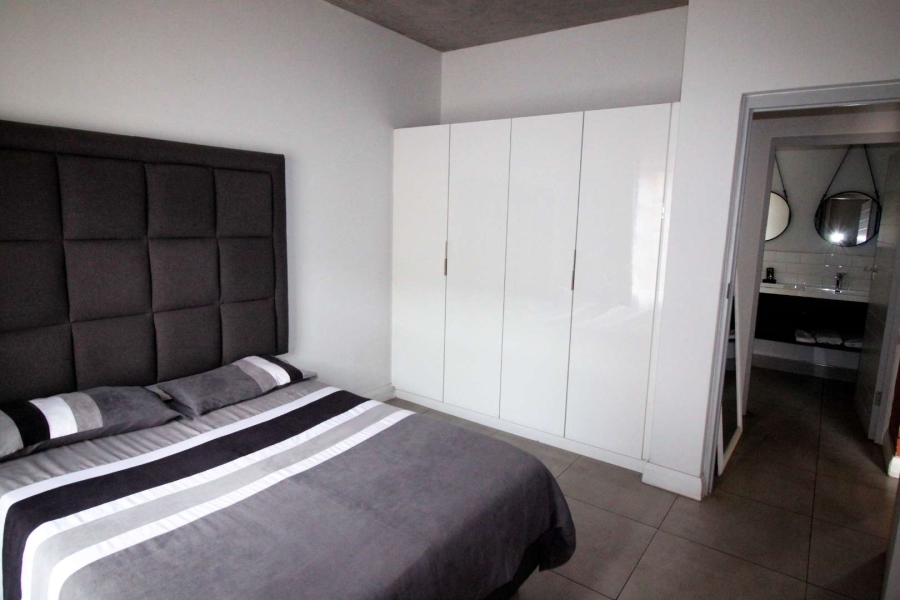 To Let 1 Bedroom Property for Rent in Melrose North Gauteng
