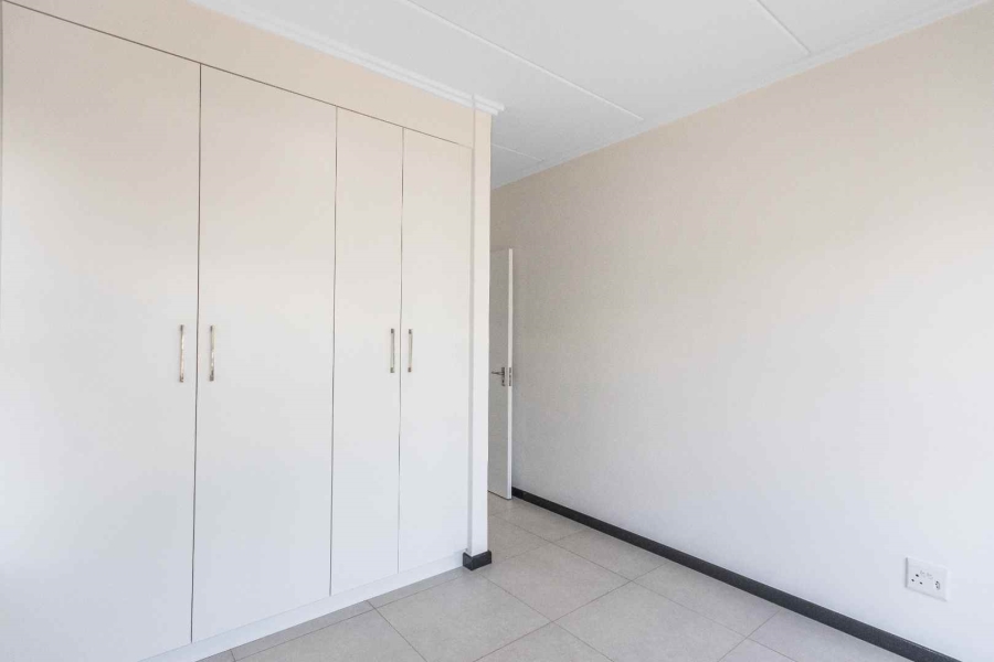 To Let 2 Bedroom Property for Rent in Fourways Gauteng