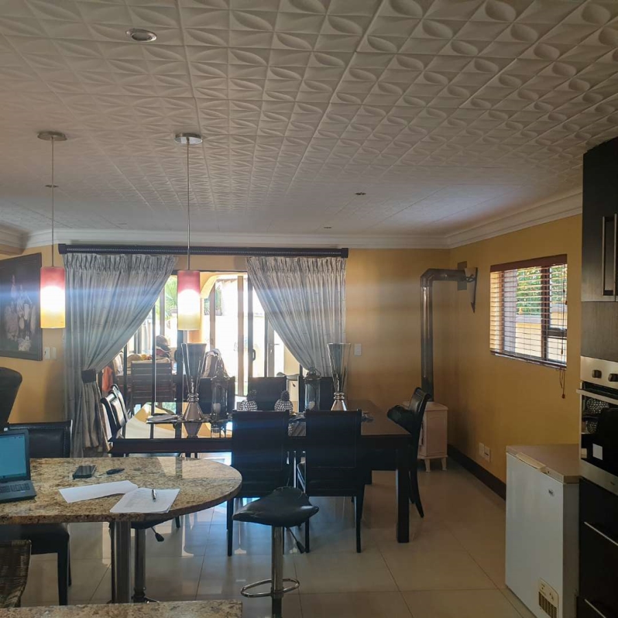 To Let 5 Bedroom Property for Rent in Silver Lakes Gauteng