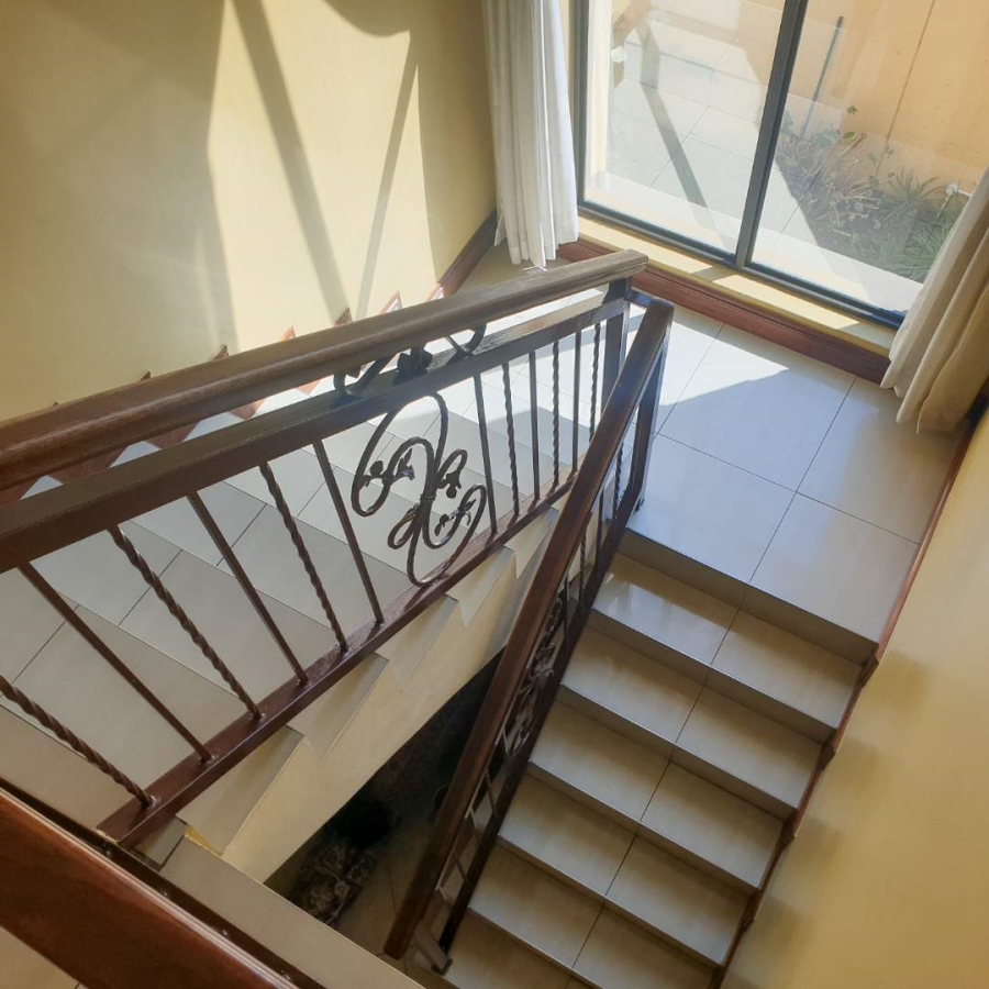 To Let 5 Bedroom Property for Rent in Silver Lakes Gauteng