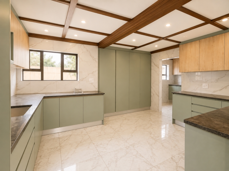 5 Bedroom Property for Sale in Brackenhurst Gauteng