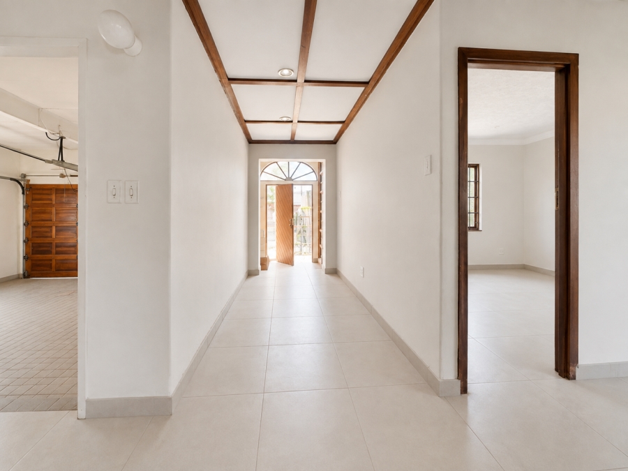 5 Bedroom Property for Sale in Brackenhurst Gauteng