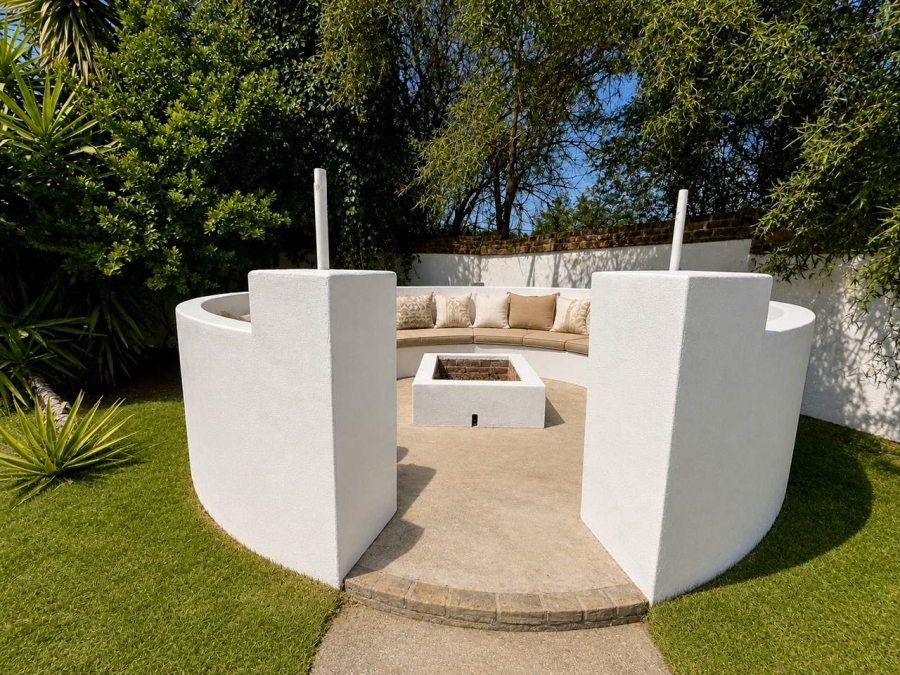 5 Bedroom Property for Sale in Brackenhurst Gauteng