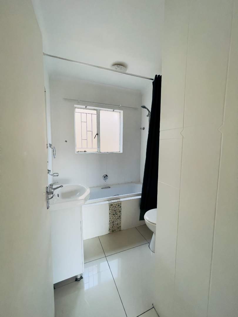 2 Bedroom Property for Sale in Weltevreden A H Gauteng