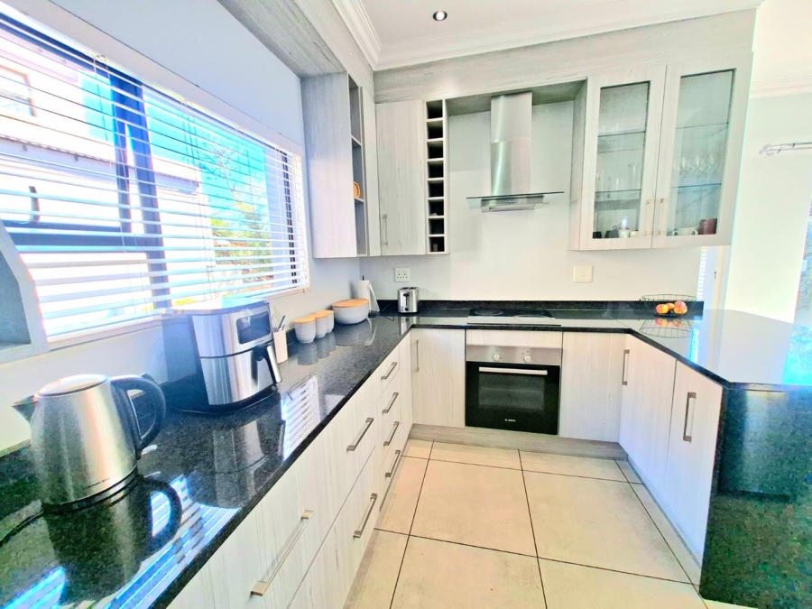 4 Bedroom Property for Sale in Pinehaven Gauteng
