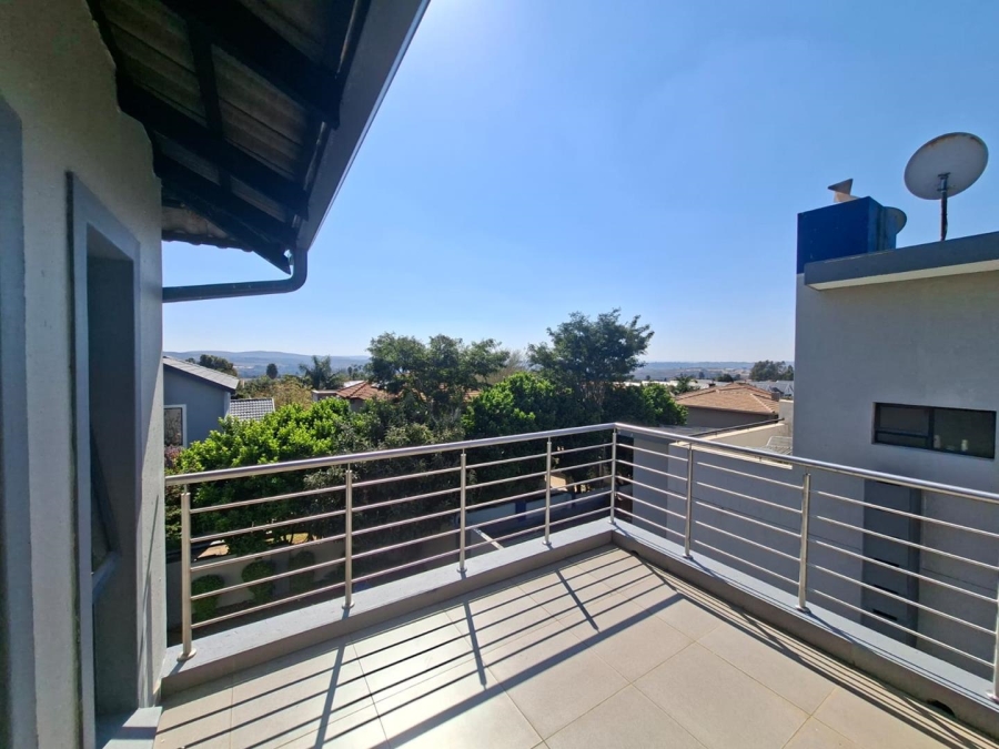 4 Bedroom Property for Sale in Pinehaven Gauteng
