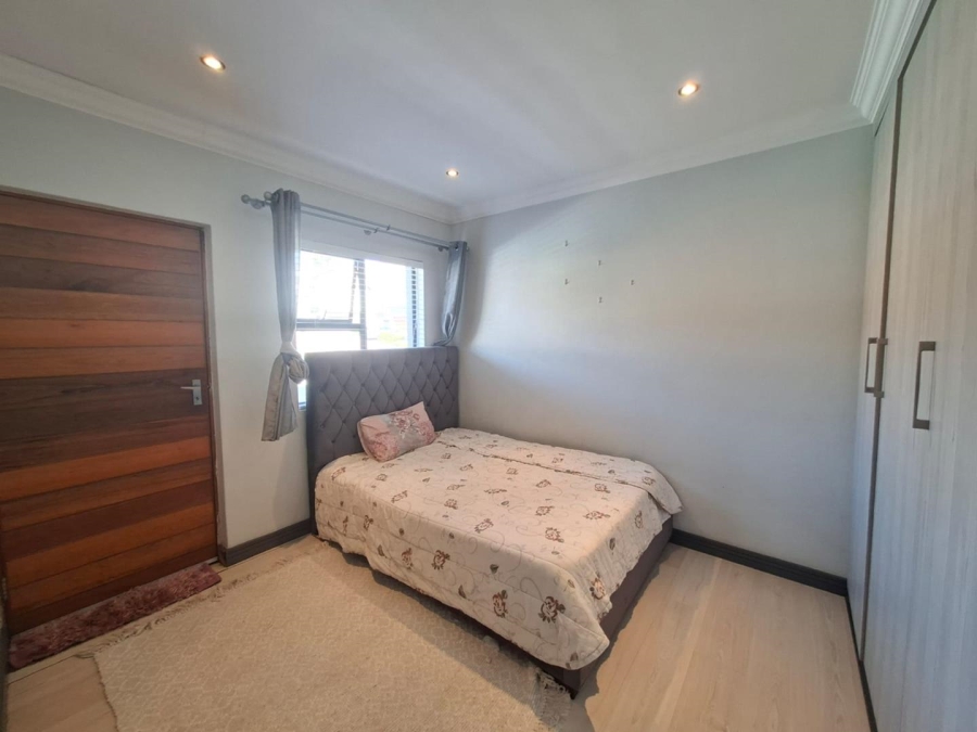 4 Bedroom Property for Sale in Pinehaven Gauteng