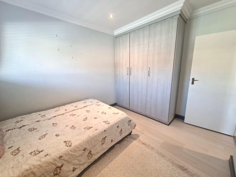 4 Bedroom Property for Sale in Pinehaven Gauteng