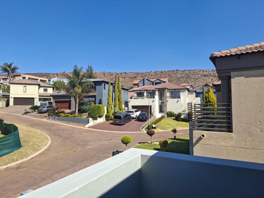4 Bedroom Property for Sale in Pinehaven Gauteng
