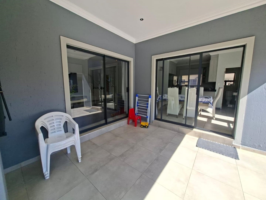 4 Bedroom Property for Sale in Pinehaven Gauteng