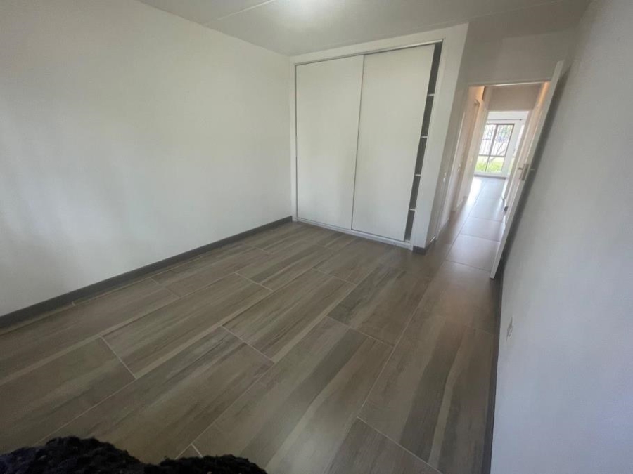 To Let 2 Bedroom Property for Rent in Lonehill Gauteng