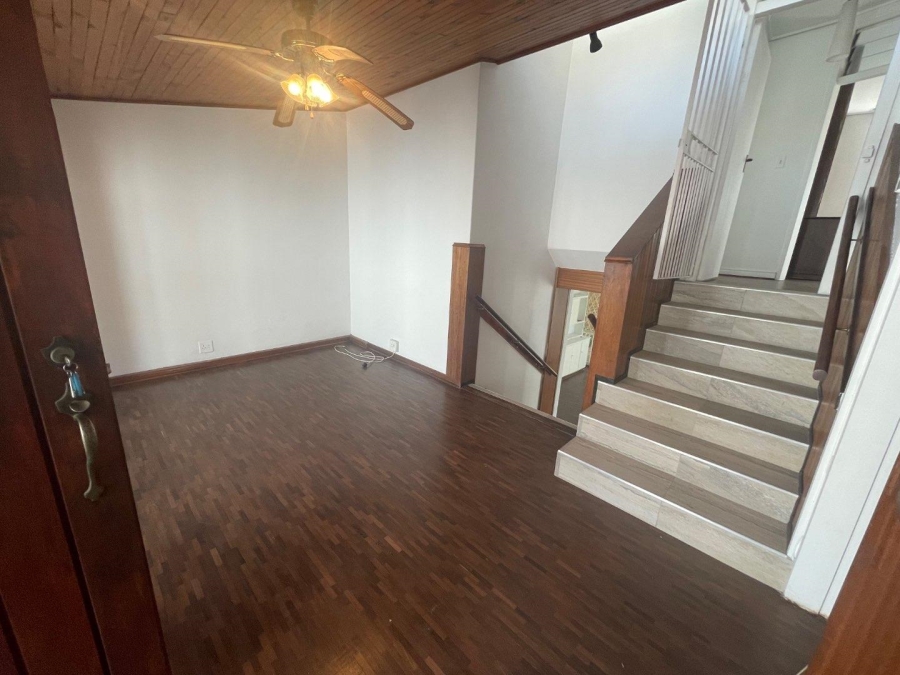 To Let 2 Bedroom Property for Rent in Hyde Park Gauteng