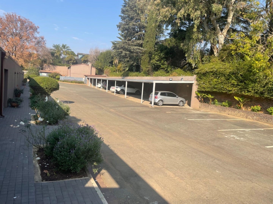To Let 2 Bedroom Property for Rent in Hyde Park Gauteng