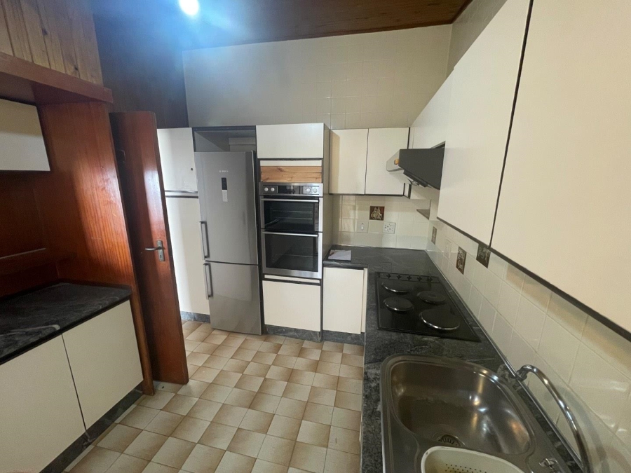 To Let 2 Bedroom Property for Rent in Hyde Park Gauteng