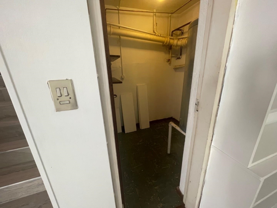 To Let 2 Bedroom Property for Rent in Hyde Park Gauteng
