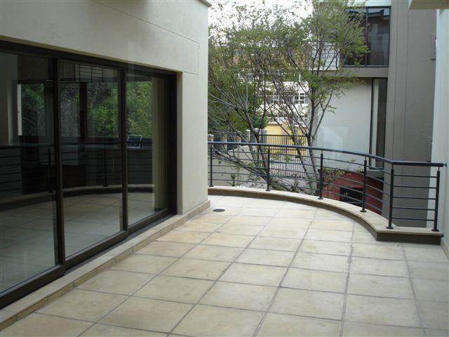 To Let 2 Bedroom Property for Rent in Melrose North Gauteng