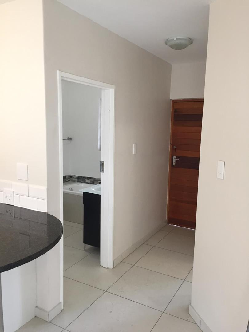 To Let 1 Bedroom Property for Rent in Atholl Gauteng