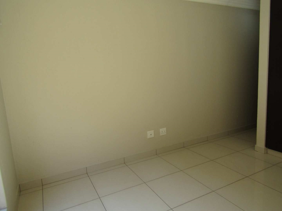 2 Bedroom Property for Sale in Ravenswood Gauteng