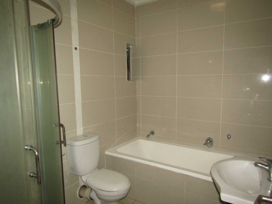 2 Bedroom Property for Sale in Ravenswood Gauteng