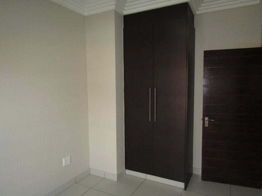 2 Bedroom Property for Sale in Ravenswood Gauteng