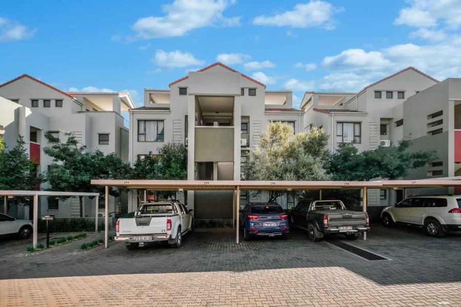 To Let 2 Bedroom Property for Rent in Fourways Gauteng