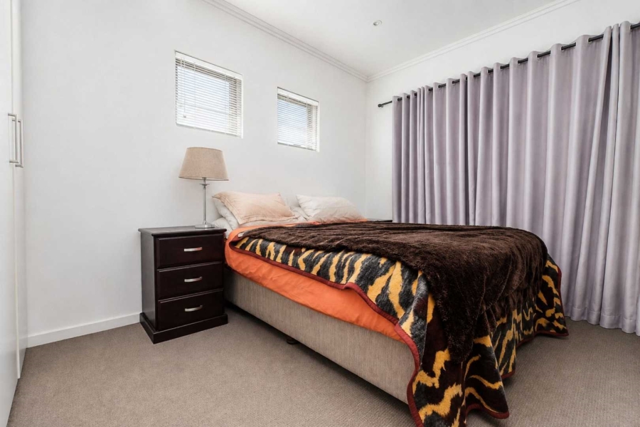 To Let 2 Bedroom Property for Rent in Fourways Gauteng