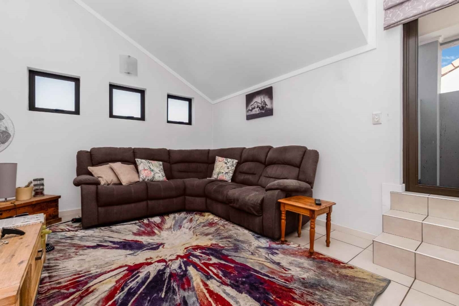 To Let 2 Bedroom Property for Rent in Fourways Gauteng