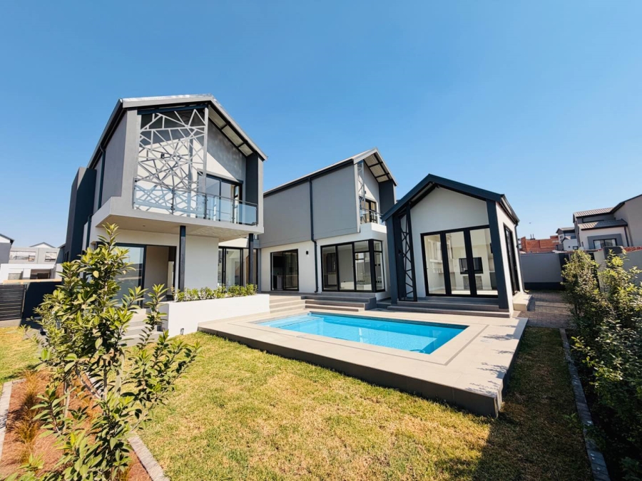 4 Bedroom Property for Sale in Fountainbrook Estate Gauteng